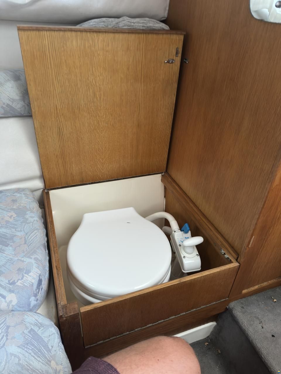 Sealine 200 S Cabin
