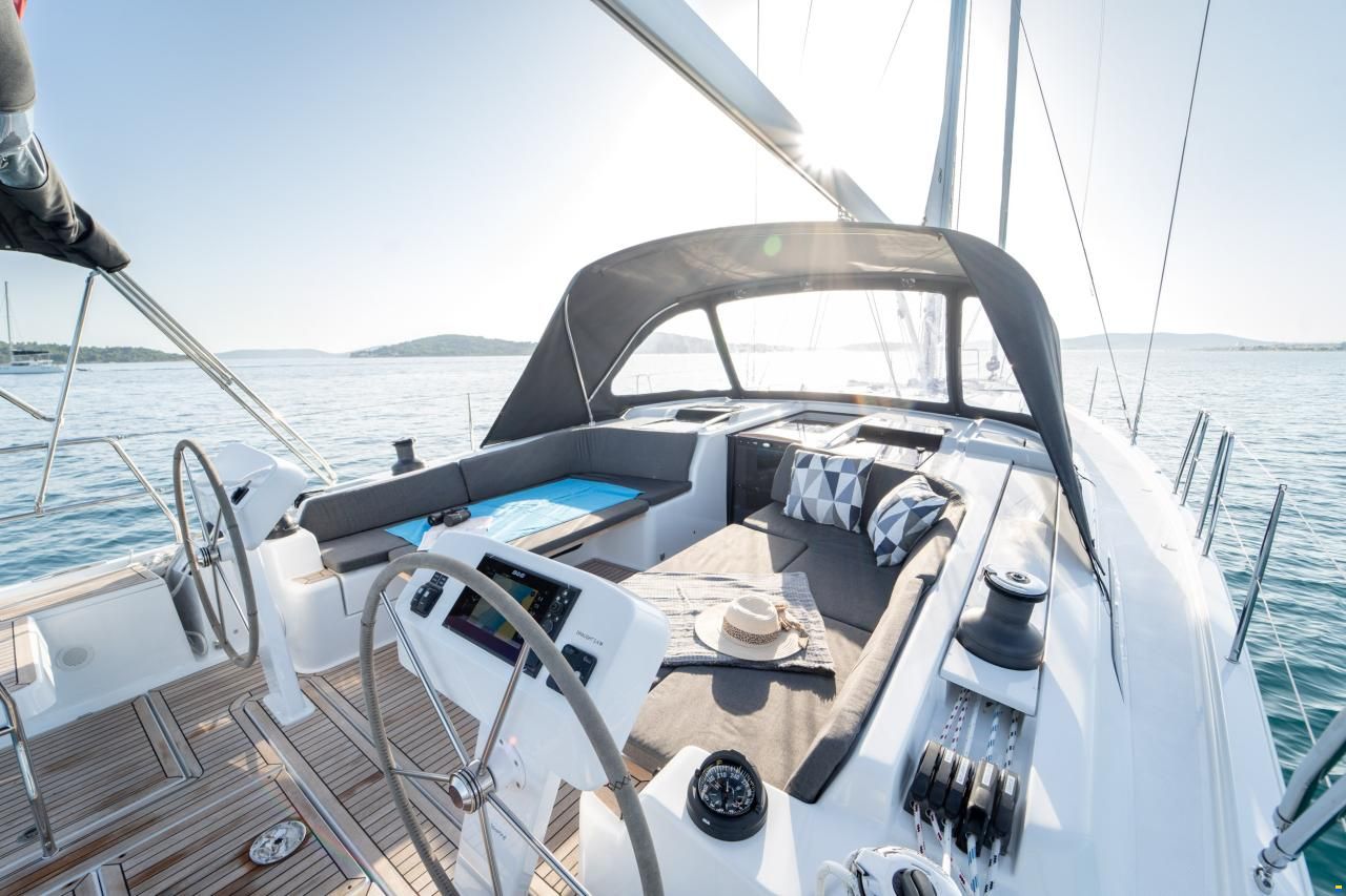 Hanse 508