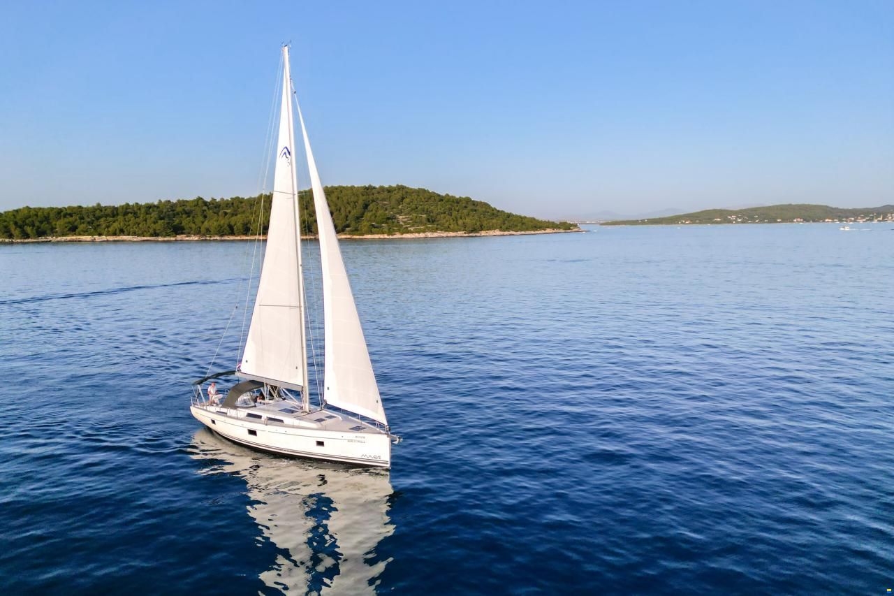 Hanse 508