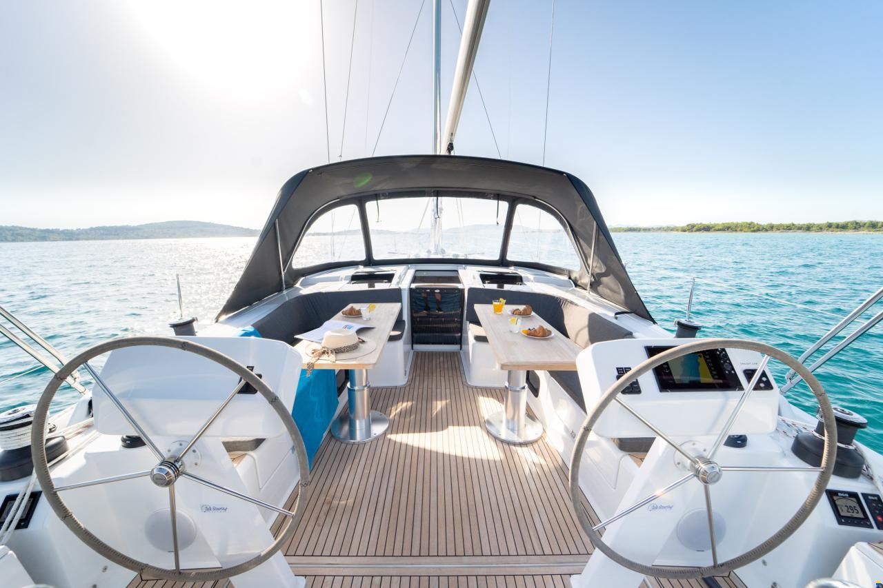Hanse 508