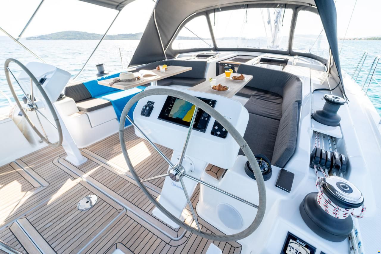 Hanse 508