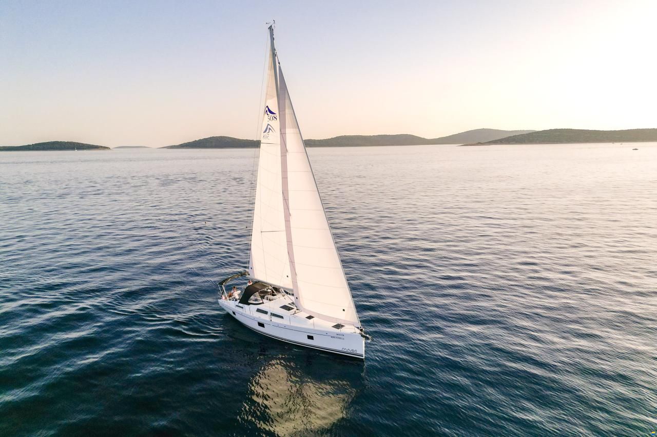 Hanse 508