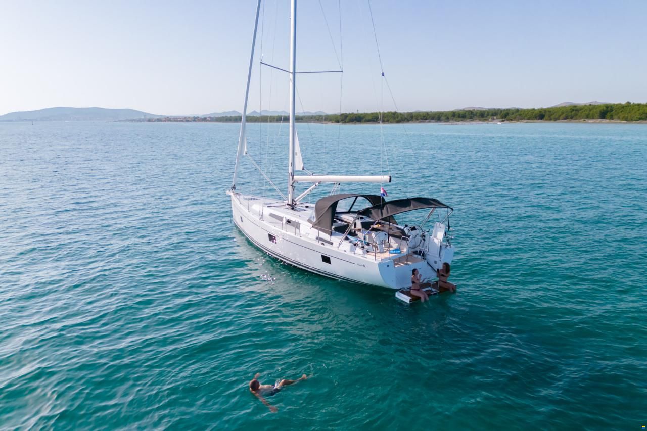 Hanse 508