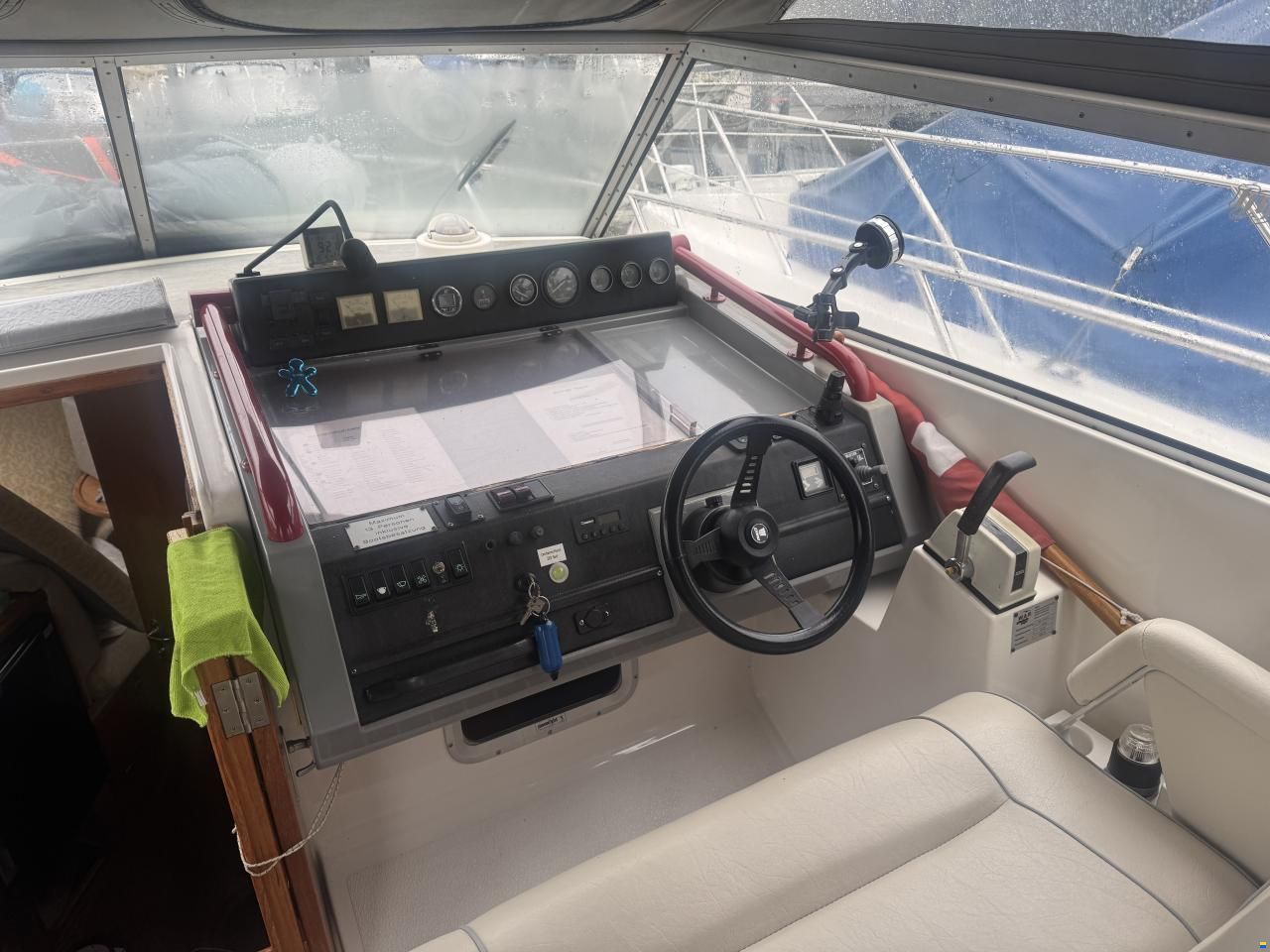 Fjord Dolphin 900