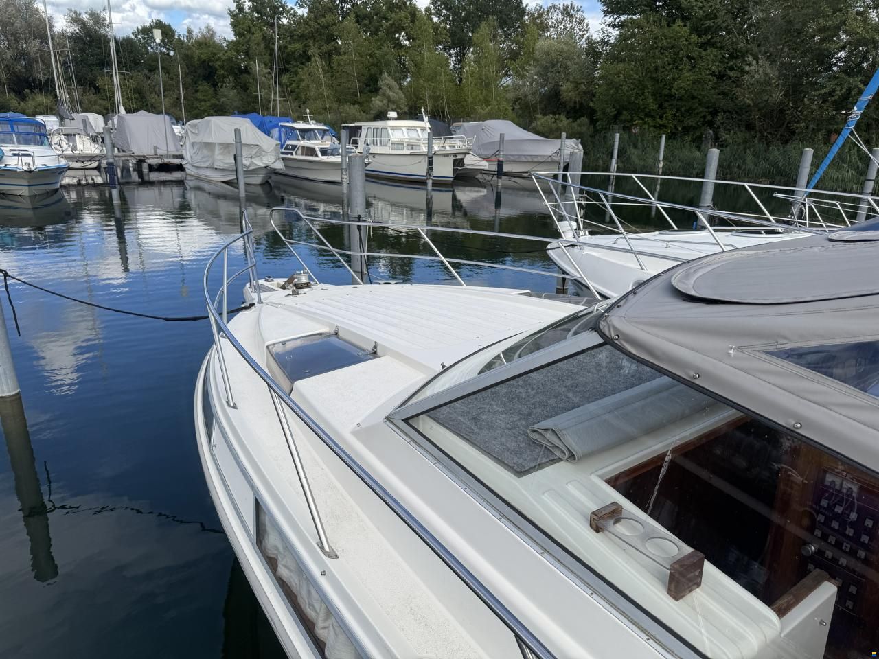 Fjord Dolphin 900