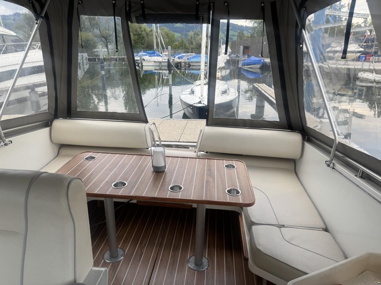 Fjord Dolphin 900