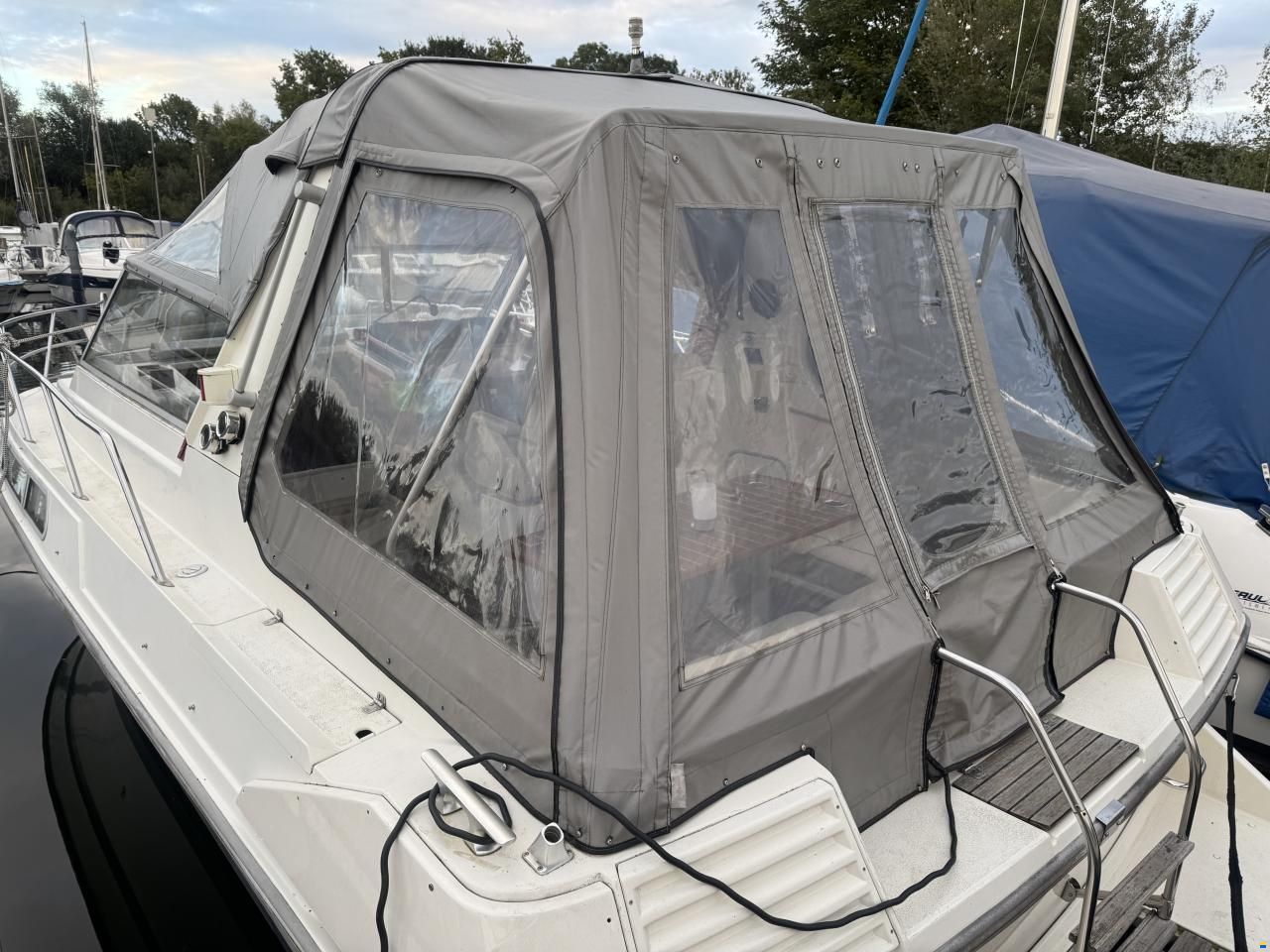 Fjord Dolphin 900