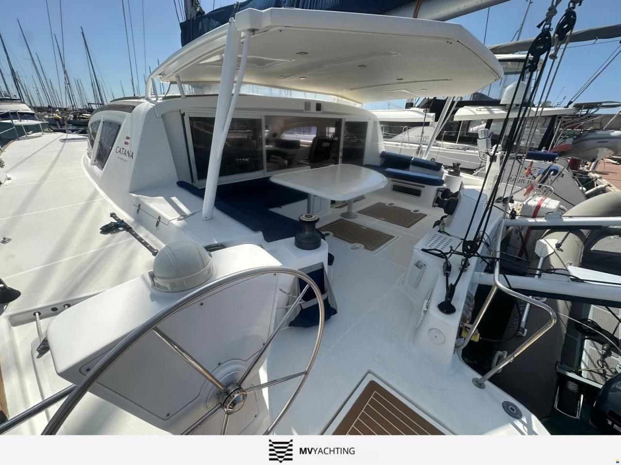 Catana 47