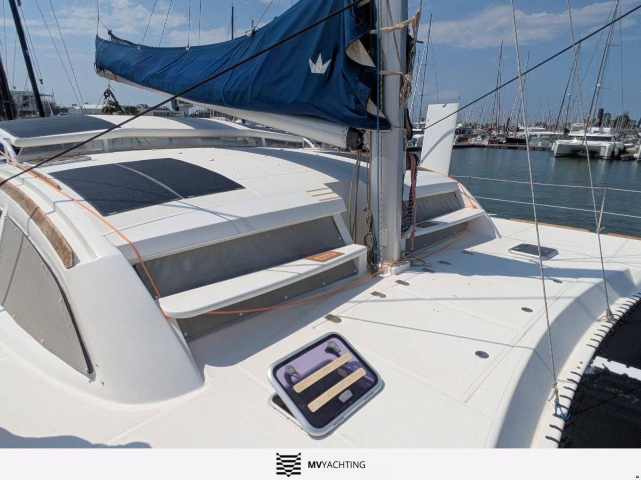 Catana 47