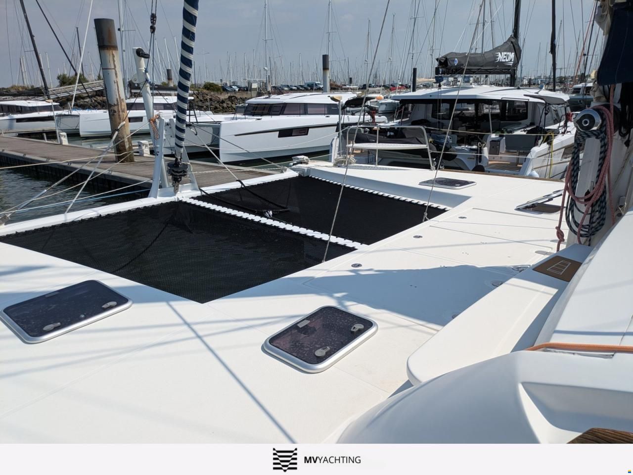 Catana 47