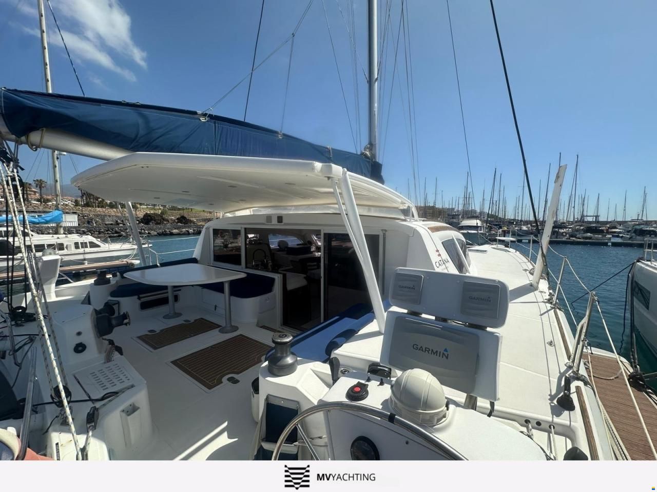 Catana 47