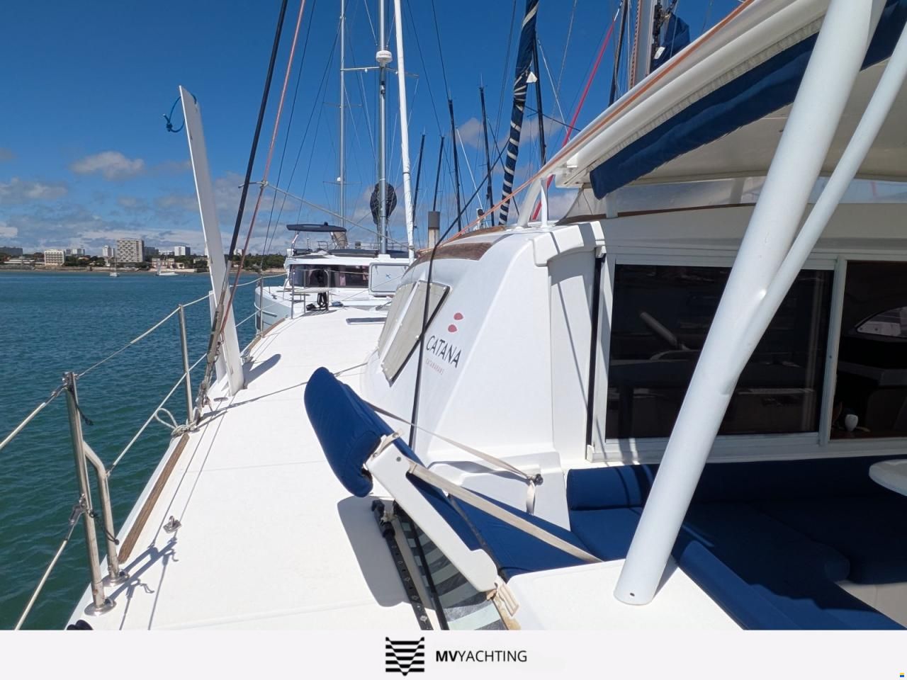 Catana 47