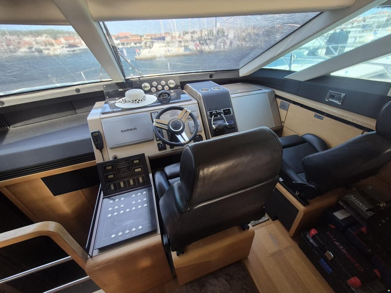 Fairline Squadron 55