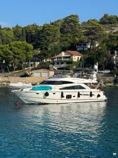 Fairline Squadron 55