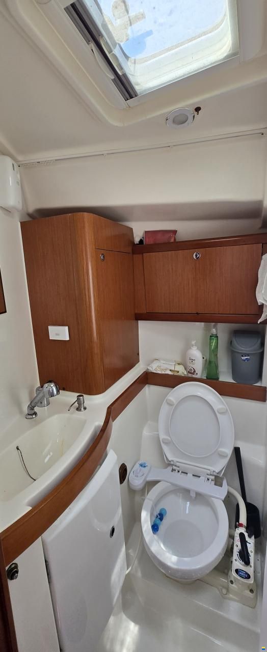 Beneteau Oceanis 40