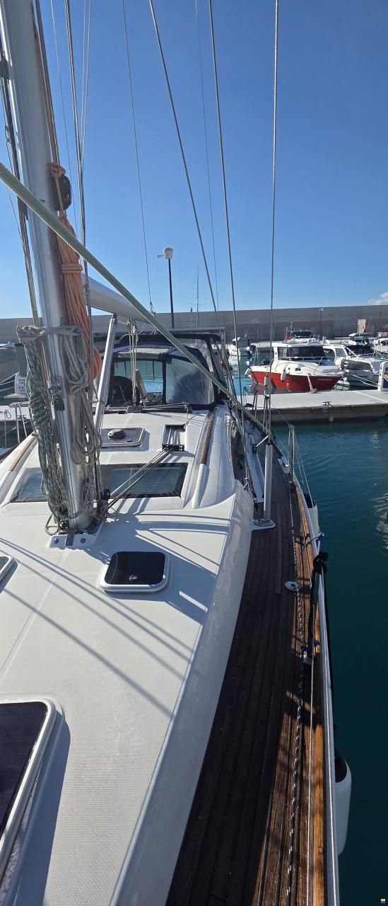 Beneteau Oceanis 40