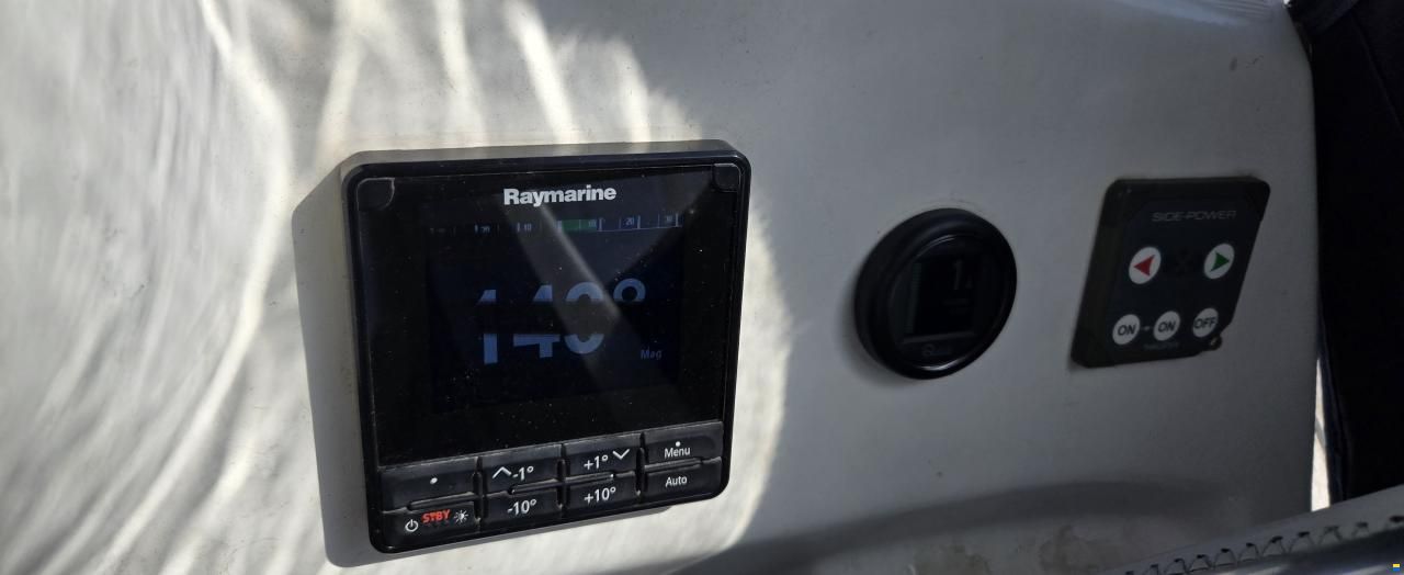 Beneteau Oceanis 40