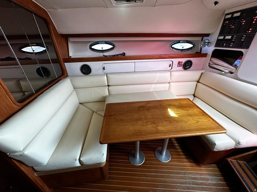 Tiara 3100 Natante