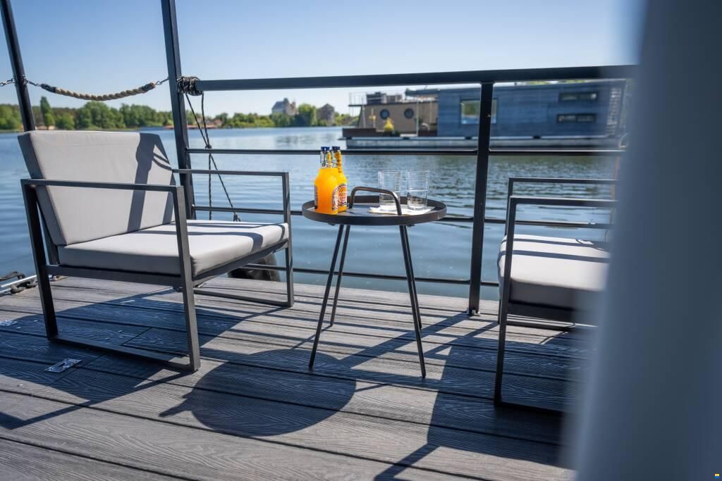 Woma Hausboot Wohnschiff D13