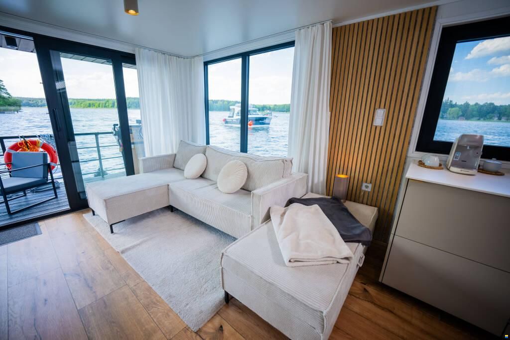 Woma Hausboot Wohnschiff D13
