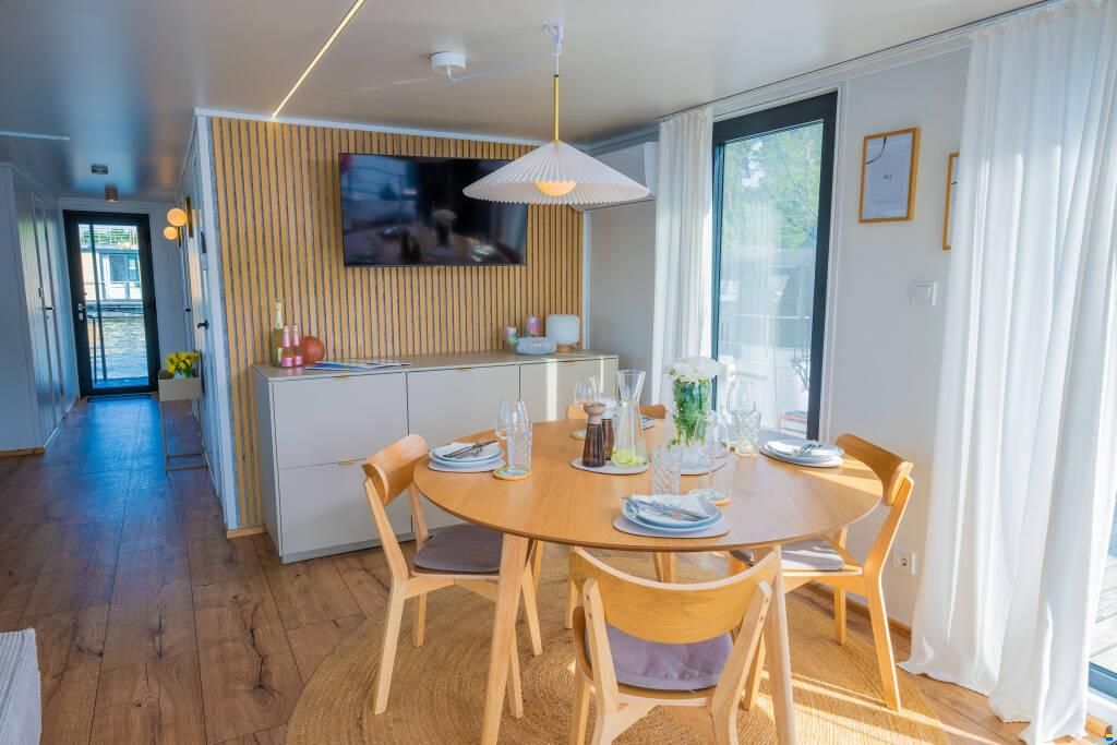 Woma Hausboot Wohnschiff D13