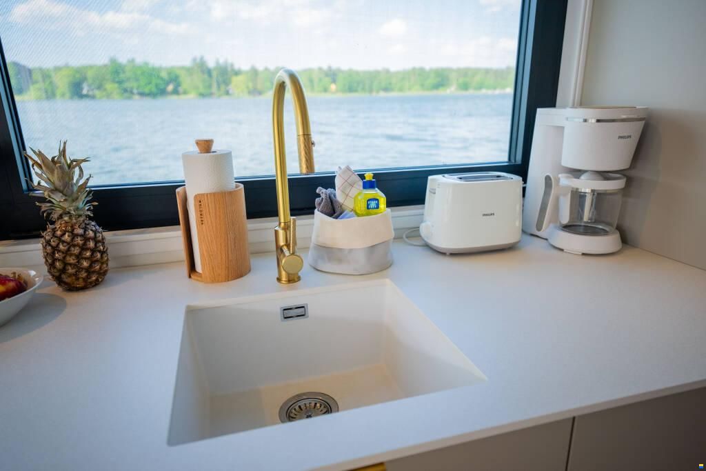 Woma Hausboot Wohnschiff D13