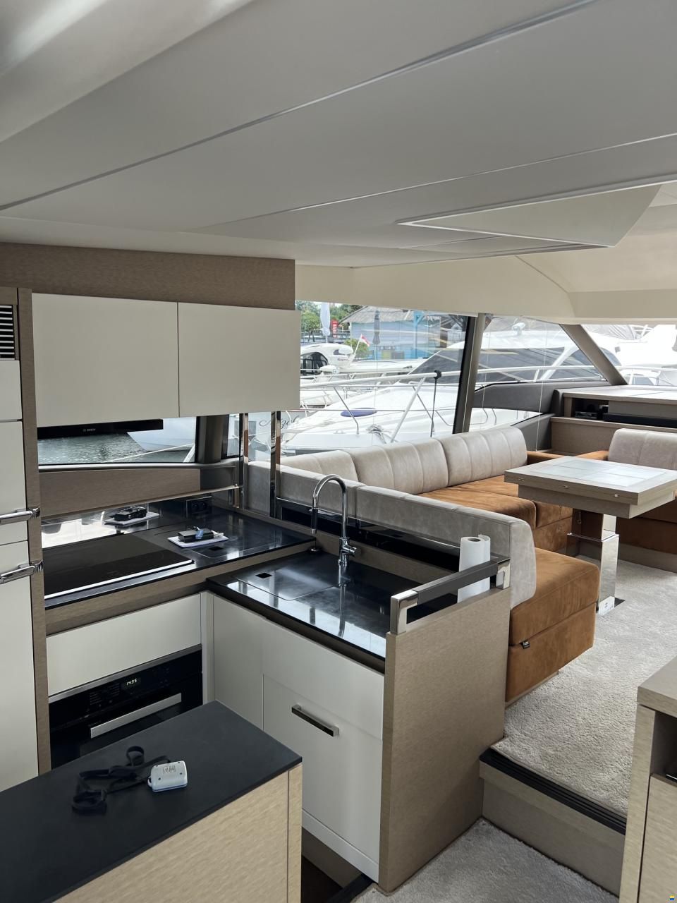 Prestige 520 Fly