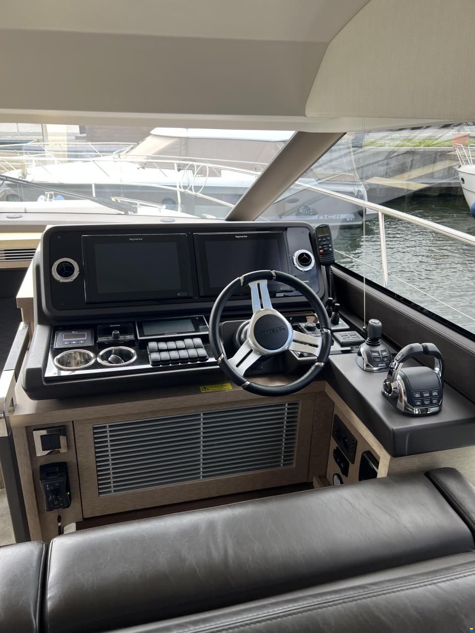 Prestige 520 Fly