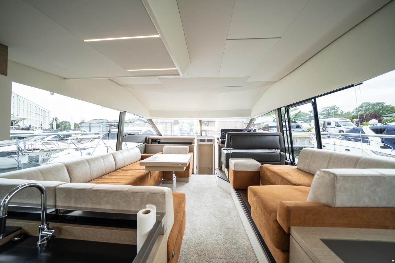Prestige 520 Fly