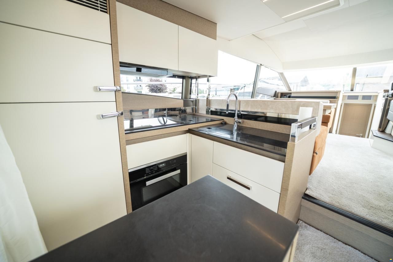 Prestige 520 Fly