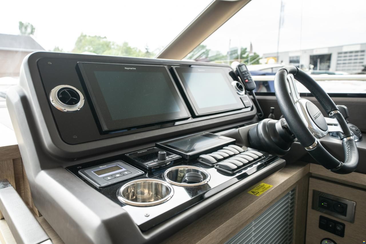 Prestige 520 Fly