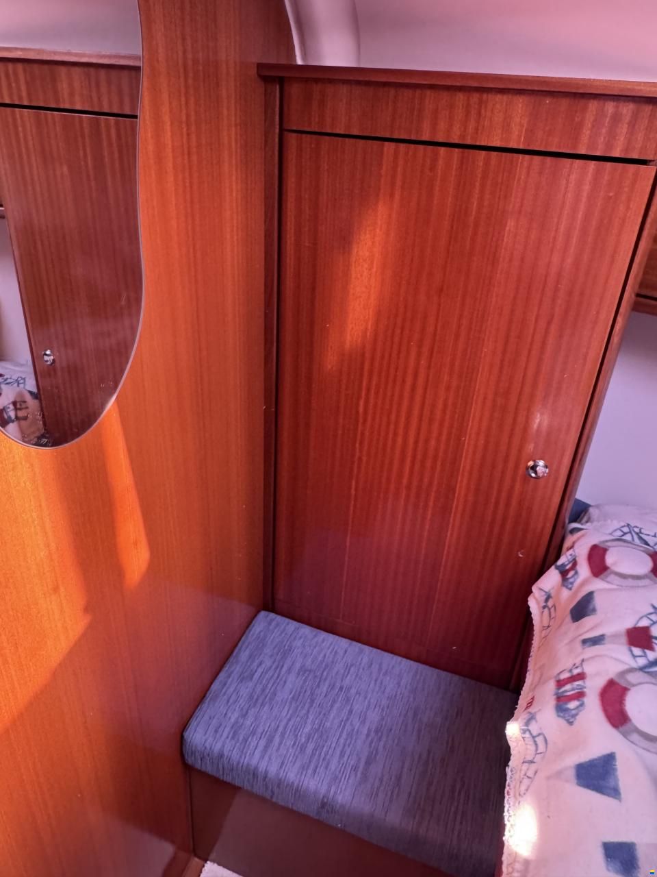 Bavaria 32 cruiser -04