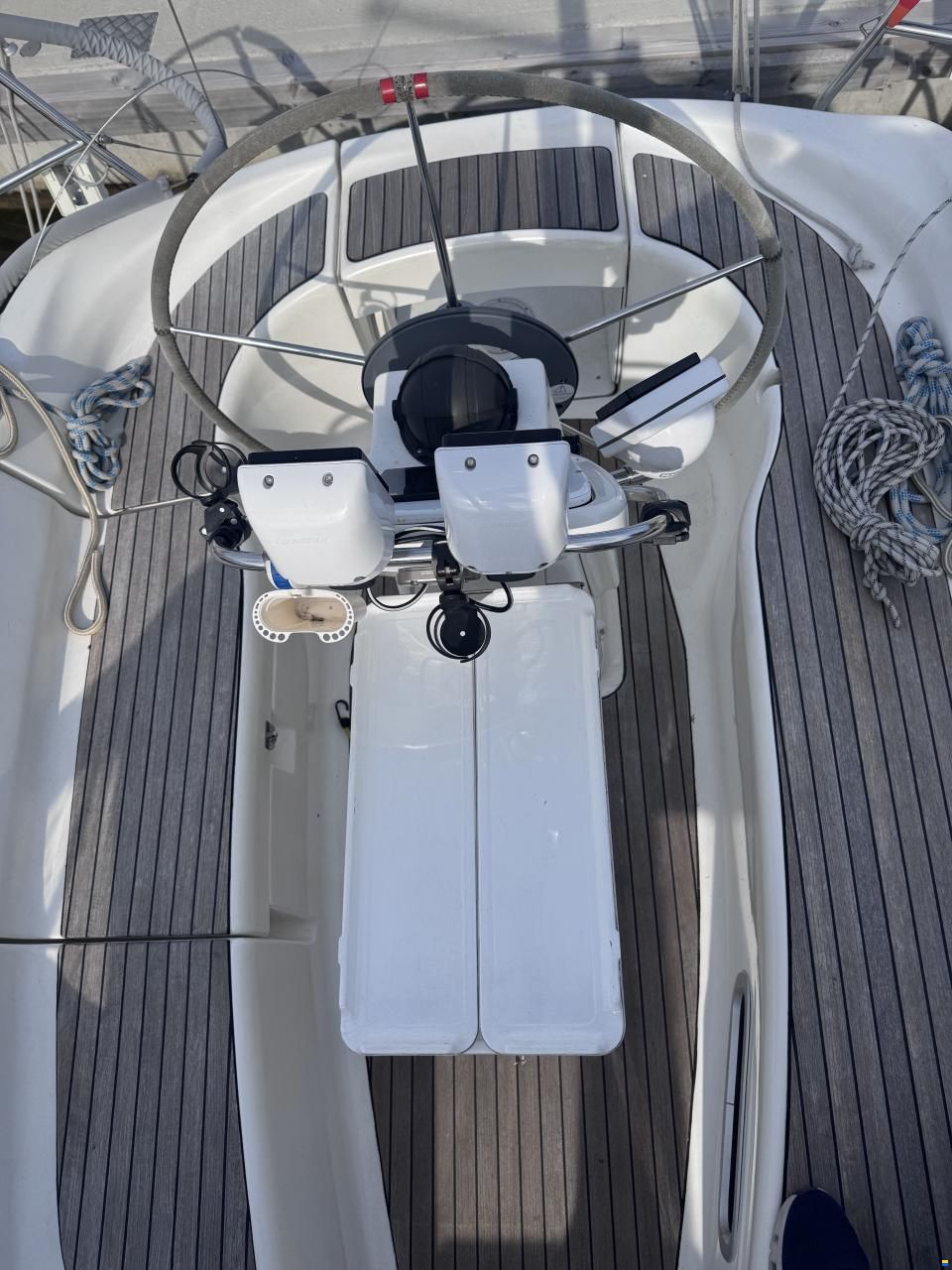Bavaria 32 cruiser -04