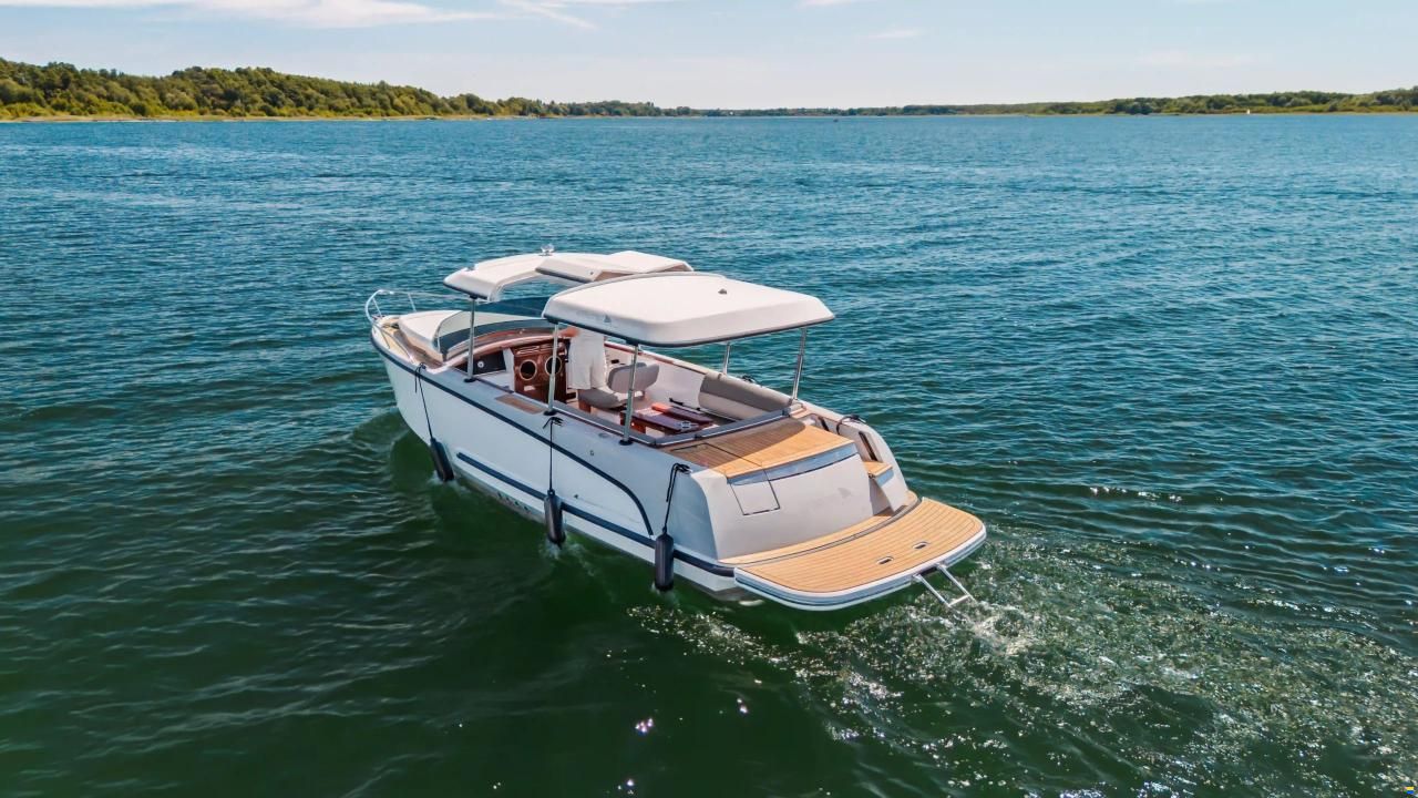 Alfastreet 23 Cabin electric
