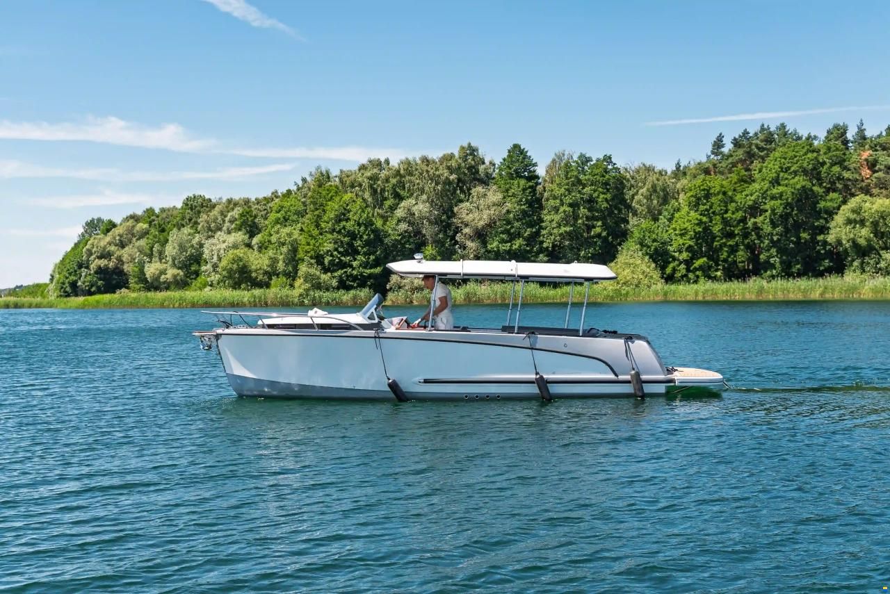 Alfastreet 23 Cabin electric