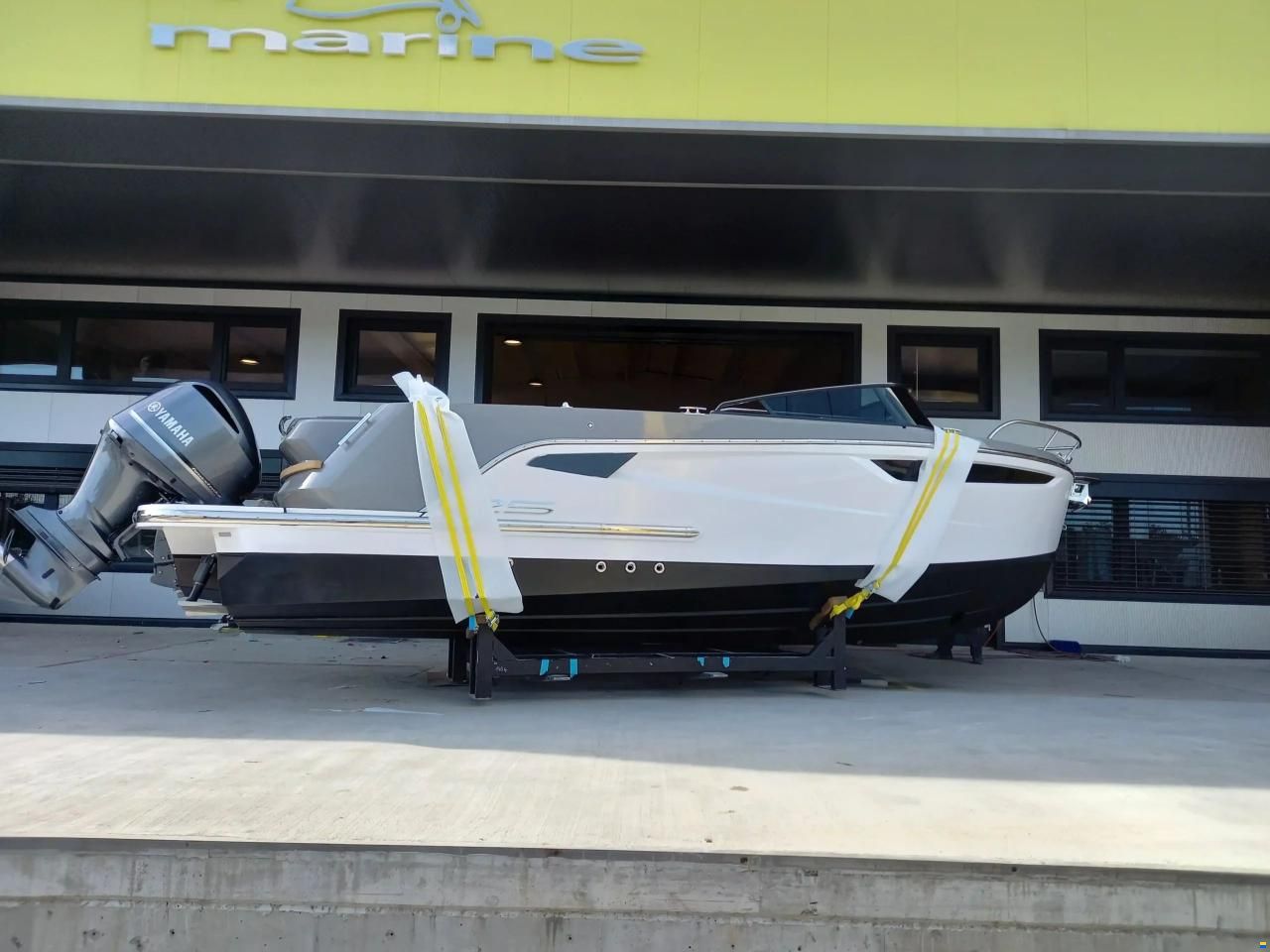 Alfastreet 25 Cabin Evo