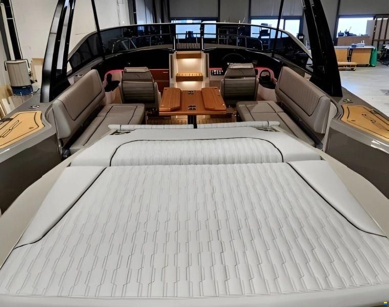 Alfastreet 28 Cabin
