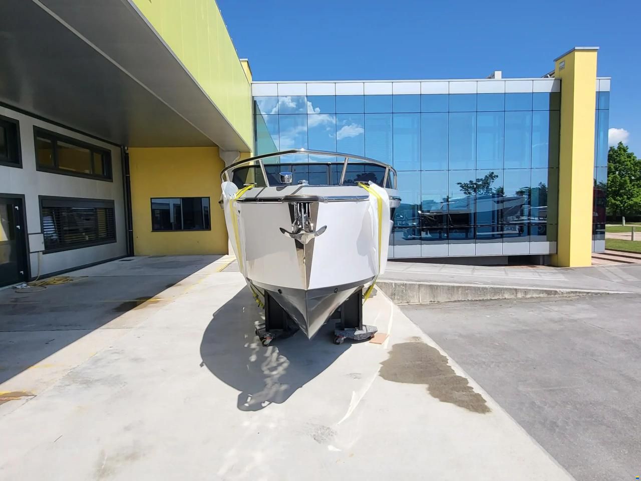 Alfastreet 25 Cabin Evo