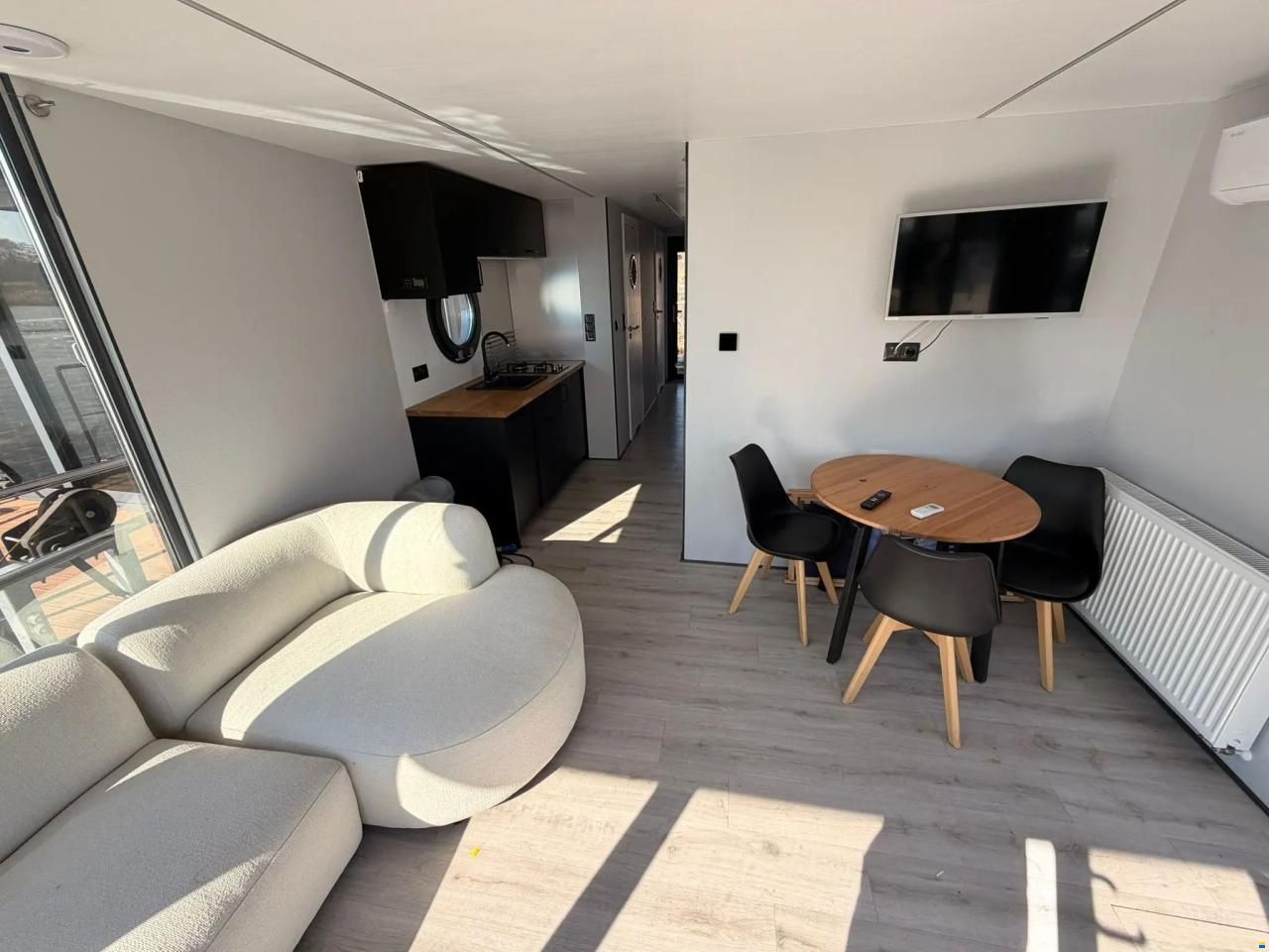 La Mare Apart L Long
