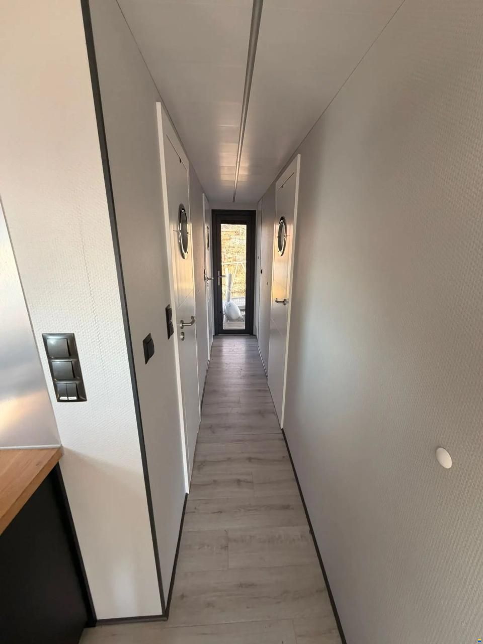 La Mare Apart L Long