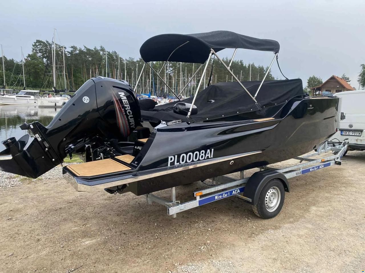 D-Boat Diamond 550