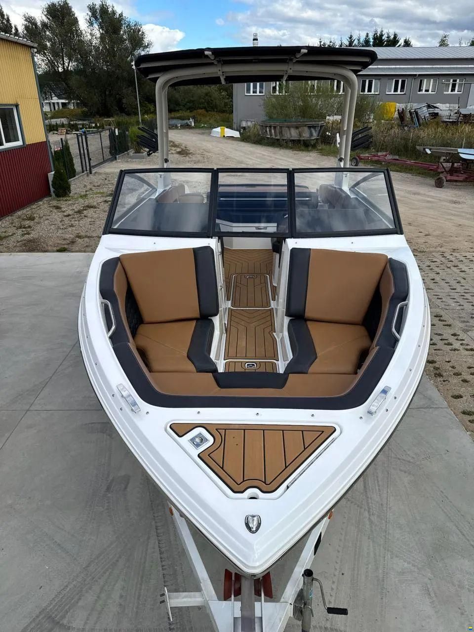 Cobalt R4 Surf