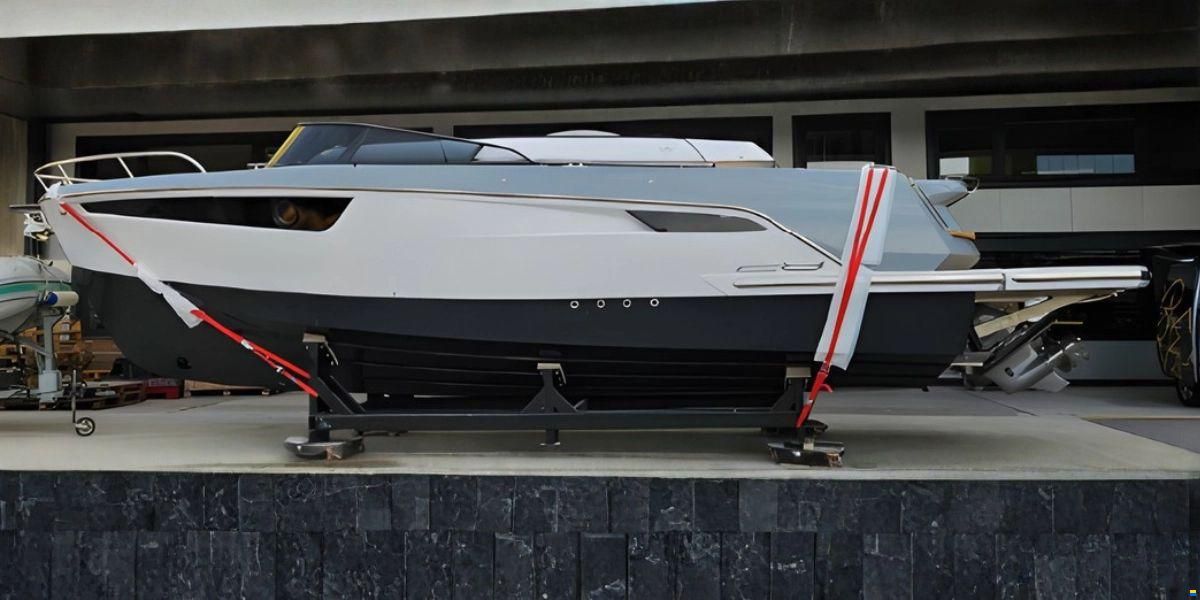 Alfastreet 28 Cabin