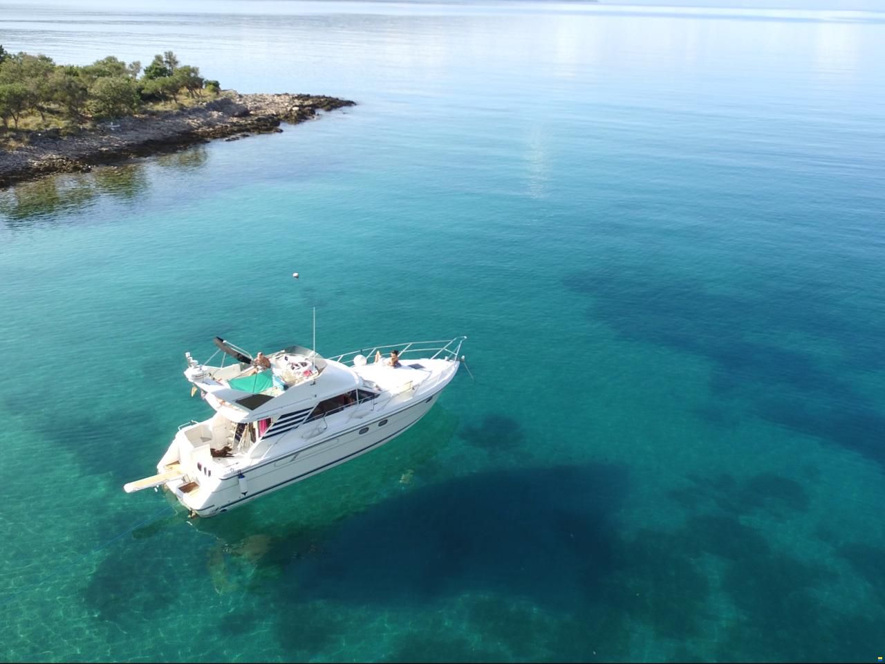 Fairline Phantom 37