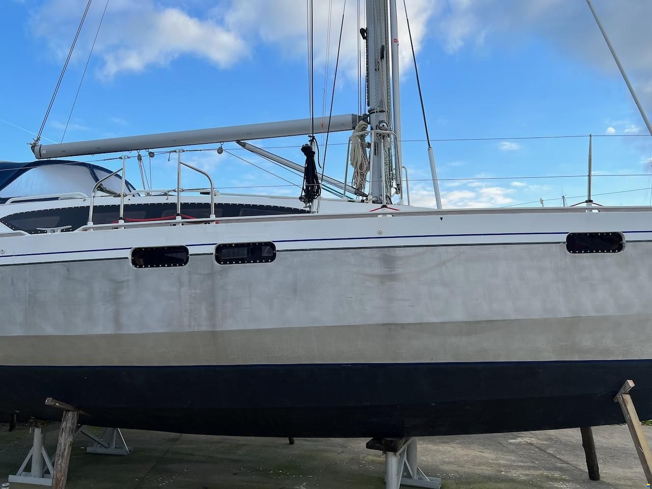 Alubat Ovni 395