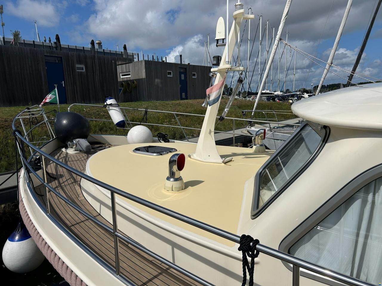 Aquanaut Privilege 1250