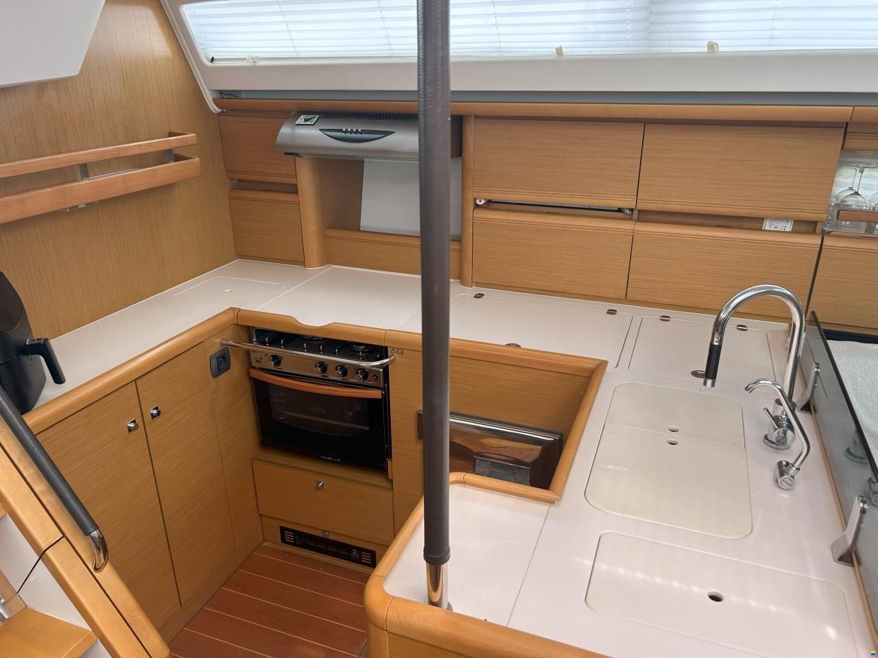 Jeanneau 57