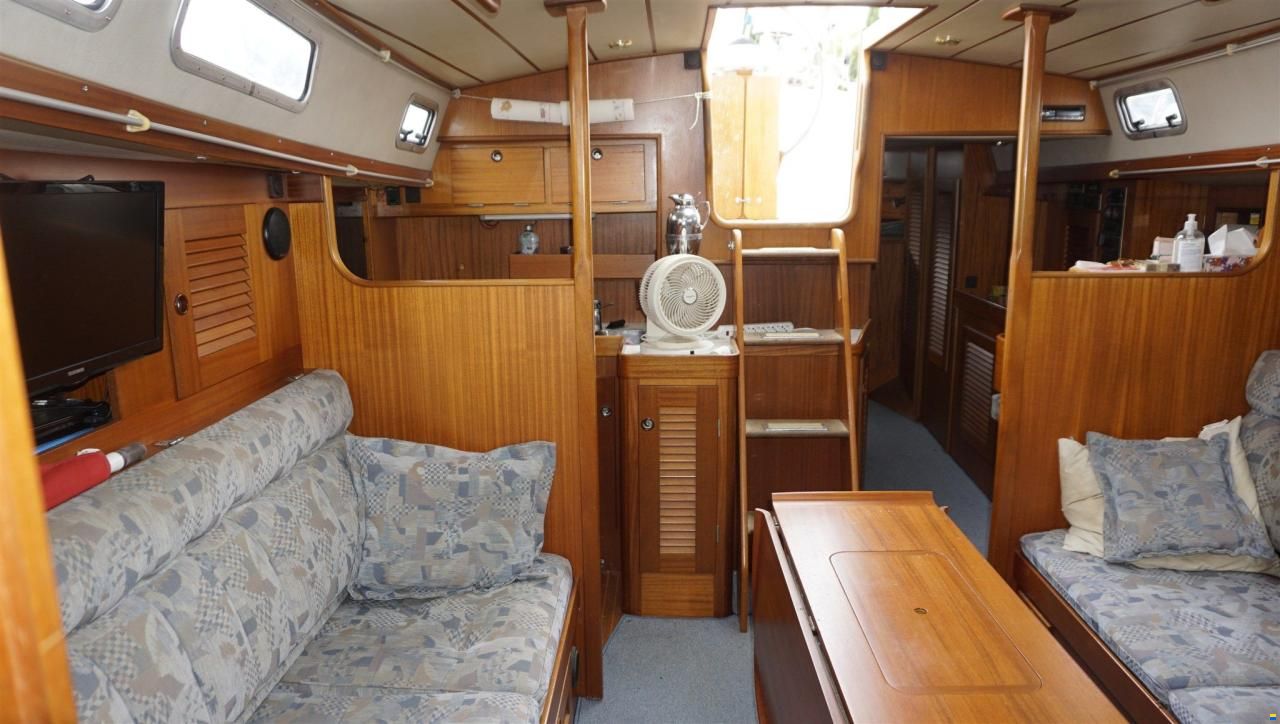 Hallberg-Rassy Hallberg Rassy 42 F