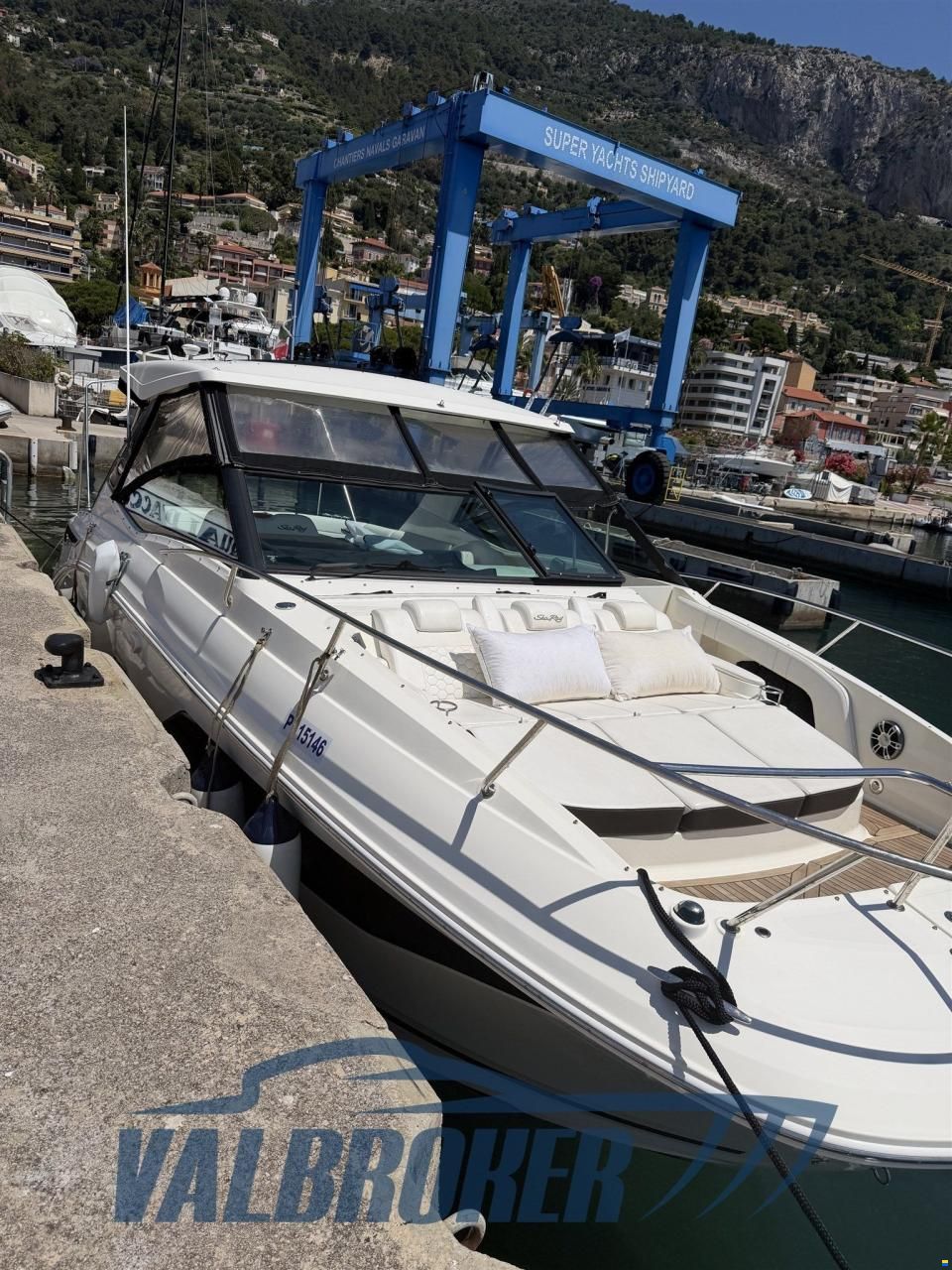 Sea Ray 320 Sundancer