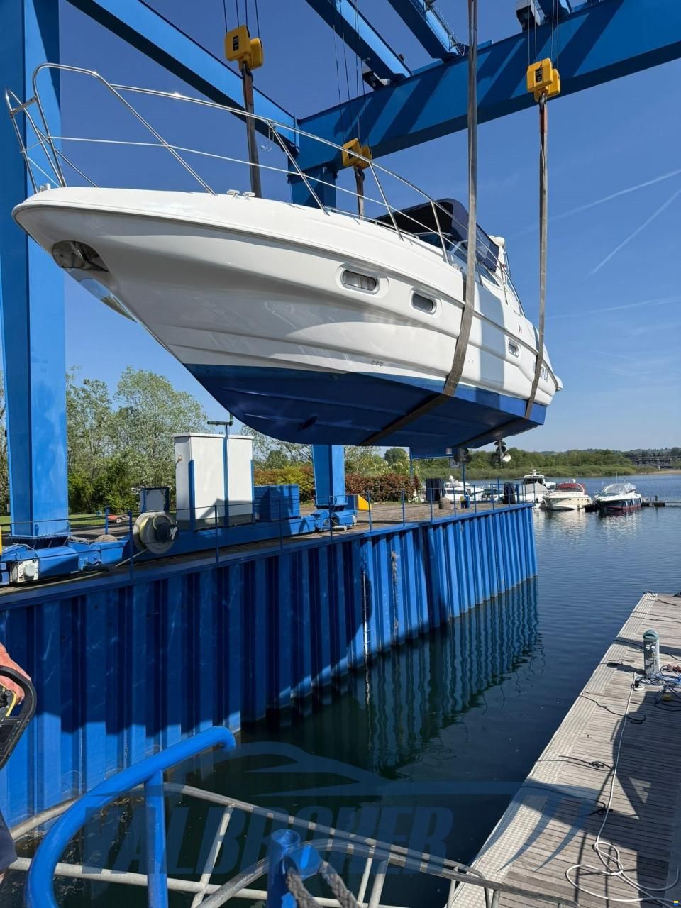 Sealine S 34